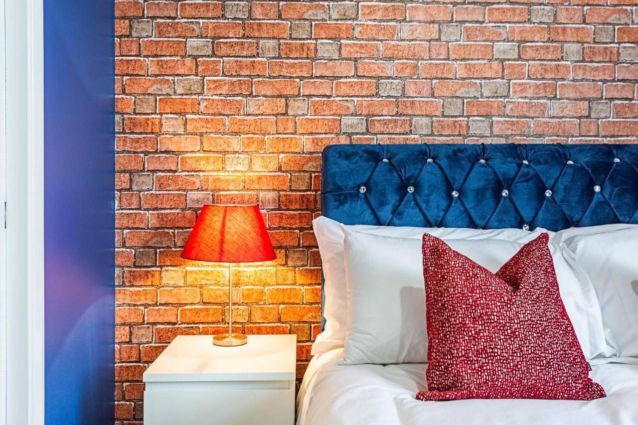 Cozy And Charming Flat: Minutes From Everything! London Exteriör bild