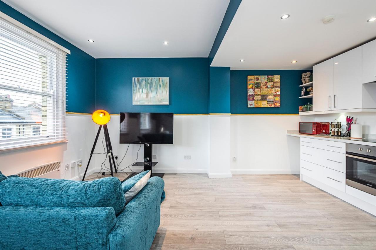 Cozy And Charming Flat: Minutes From Everything! London Exteriör bild
