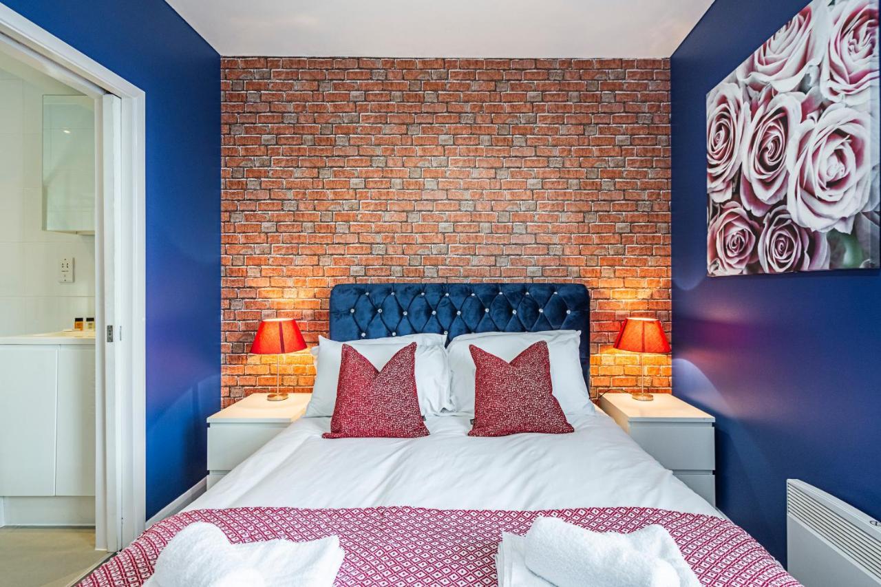 Cozy And Charming Flat: Minutes From Everything! London Exteriör bild